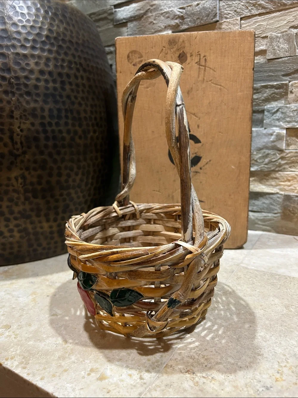 vintage handwoven wicker basket w/ rustic tree limb branch handle & 3D Apples